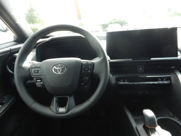 Toyota C-HR 1.8 Hybrid 103 kW image number 10