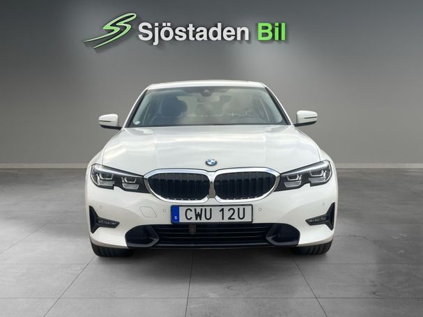 BMW 320d xDrive Sport Line 140 kW image number 10