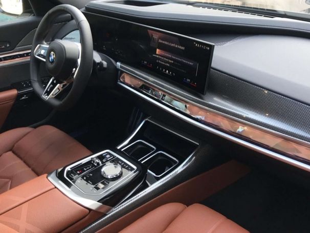 BMW 740d xDrive 220 kW image number 8