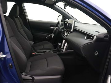 Car image 30