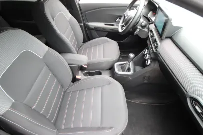 Car image 49