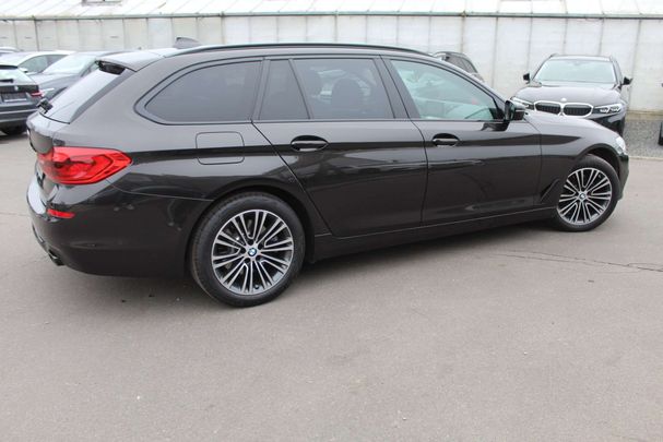 BMW 520d Touring xDrive Sport Line 140 kW image number 8