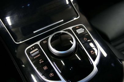 Car image 33