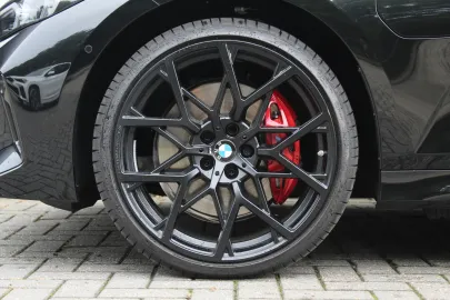 Car image 32