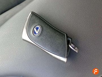 Car image 27