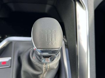 Car image 33