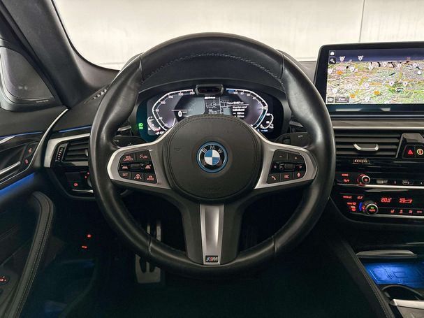 BMW 530 e 215 kW image number 12