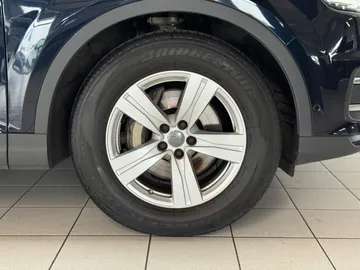 Car image 29