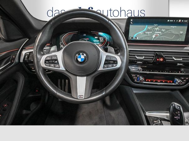 BMW 520i Touring 135 kW image number 12