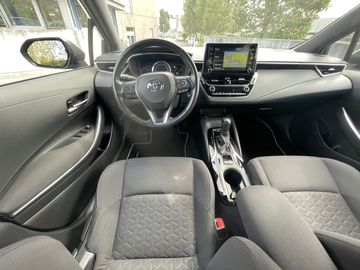 Car image 13