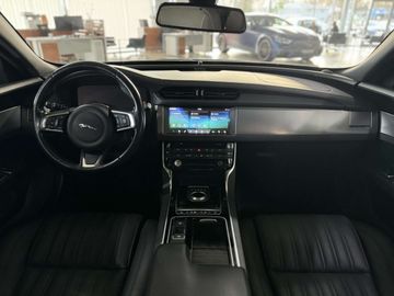 Car image 39