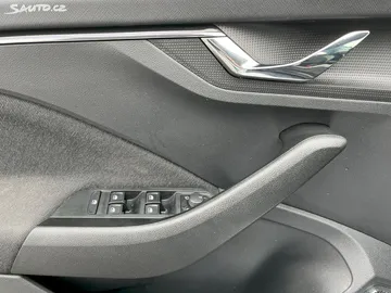 Car image 31