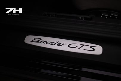 Car image 25