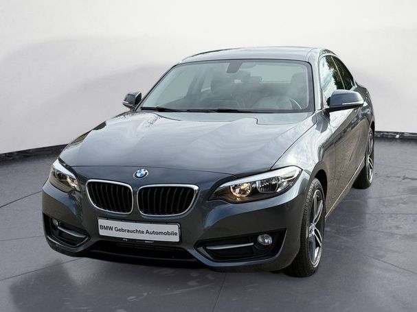 BMW 220i Coupe Sport Line 135 kW image number 1