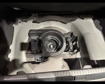 Car image 33