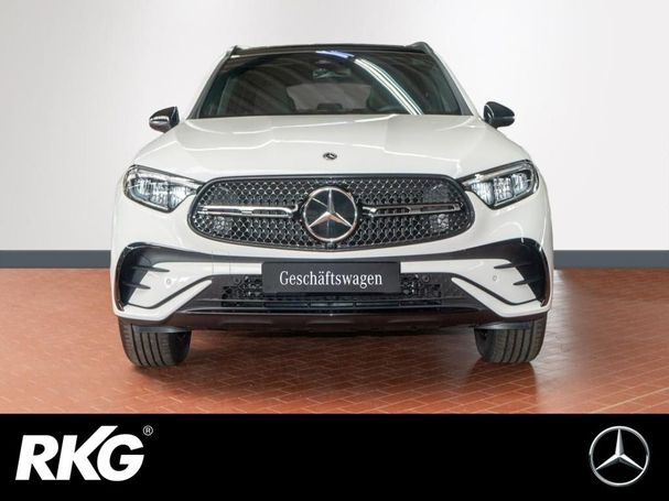 Mercedes-Benz GLC 300 e AMG 230 kW image number 2