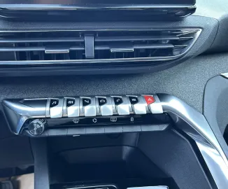 Car image 35