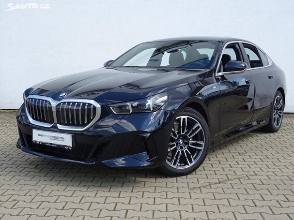 BMW 520d xDrive 140 kW image number 1