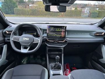 Car image 15