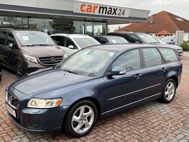 Volvo V50 D2 Momentum 84 kW image number 1