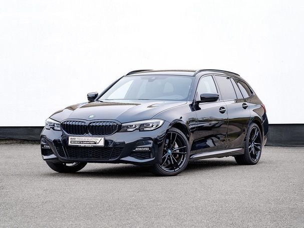 BMW 330e Touring M Sport 215 kW image number 1