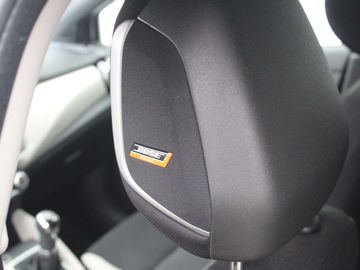 Car image 33