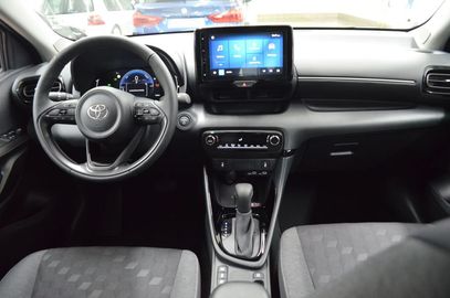 Car image 15