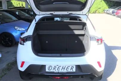 Car image 25