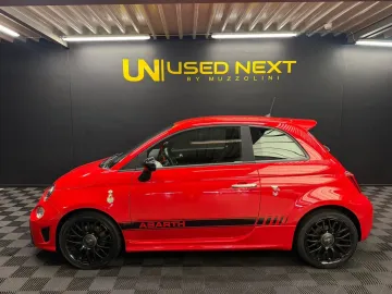 Car image 2