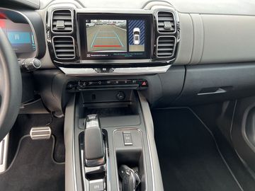 Car image 13