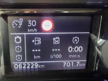 Car image 32