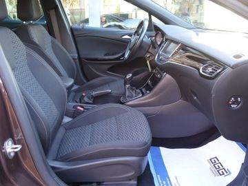 Car image 21