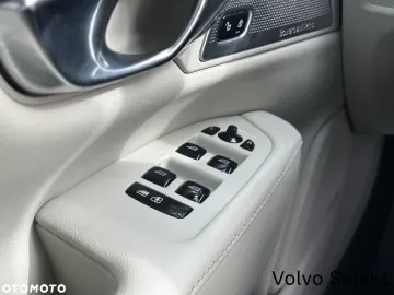 Car image 40