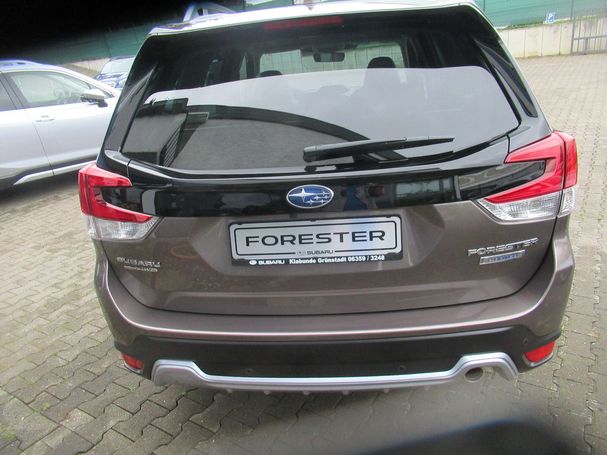 Subaru Forester 2.0ie Platinum 110 kW image number 3