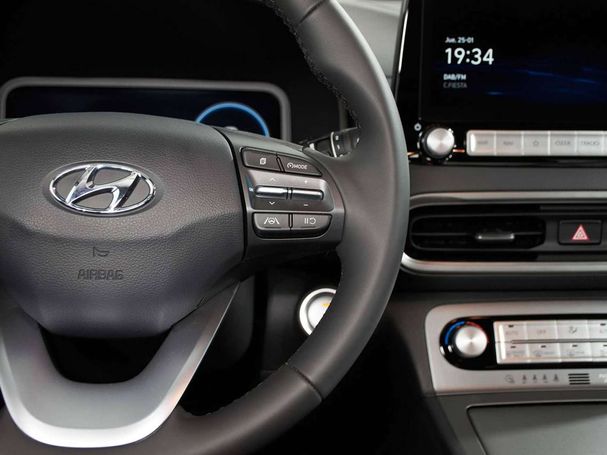 Hyundai Kona EV 150 kW image number 13