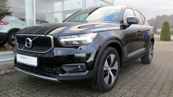 Volvo XC40 T3 Momentum Pro 120 kW image number 1