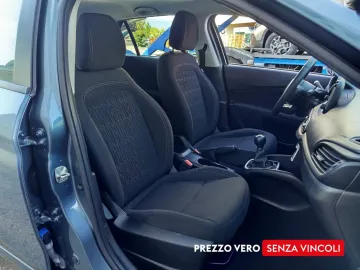 Car image 24