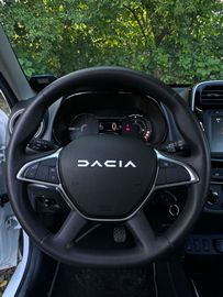 Car image 28