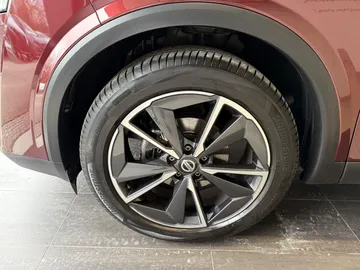 Car image 35