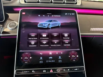 Car image 32