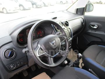 Car image 26