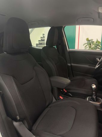 Jeep Renegade 1.0 Longitude 88 kW image number 16