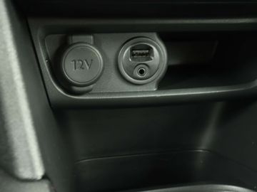 Car image 33