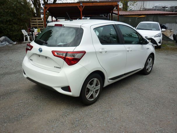 Toyota Yaris Hybrid 74 kW image number 6