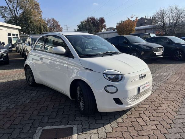 Fiat 500 e 87 kW image number 2