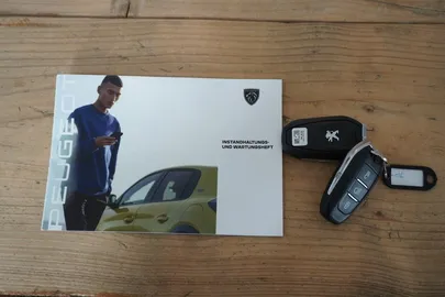 Car image 27