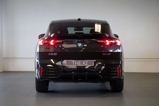 BMW iX2 xDrive30 M Sport Pro 230 kW image number 7