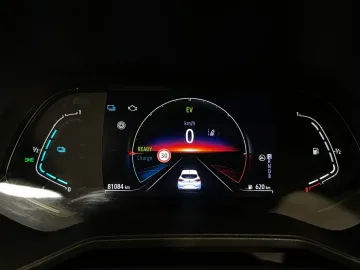 Car image 24