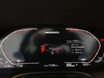 Car image 26