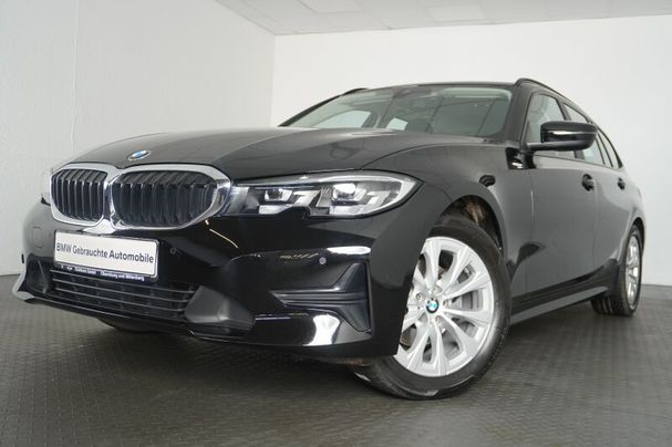 BMW 320i Touring Advantage 135 kW image number 1